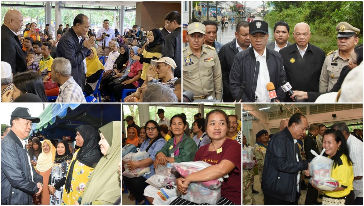 มท.1 ลงพื้นที่ติดตามสถานการณ์และให้กำลังใจประชาชนที่ประสบอุทกภัยจังหวัดนราธิวาส เน้นย้ำ “ทุกหน่วยงานพร้อมเคียงข้างพี่น้องประชาชน”